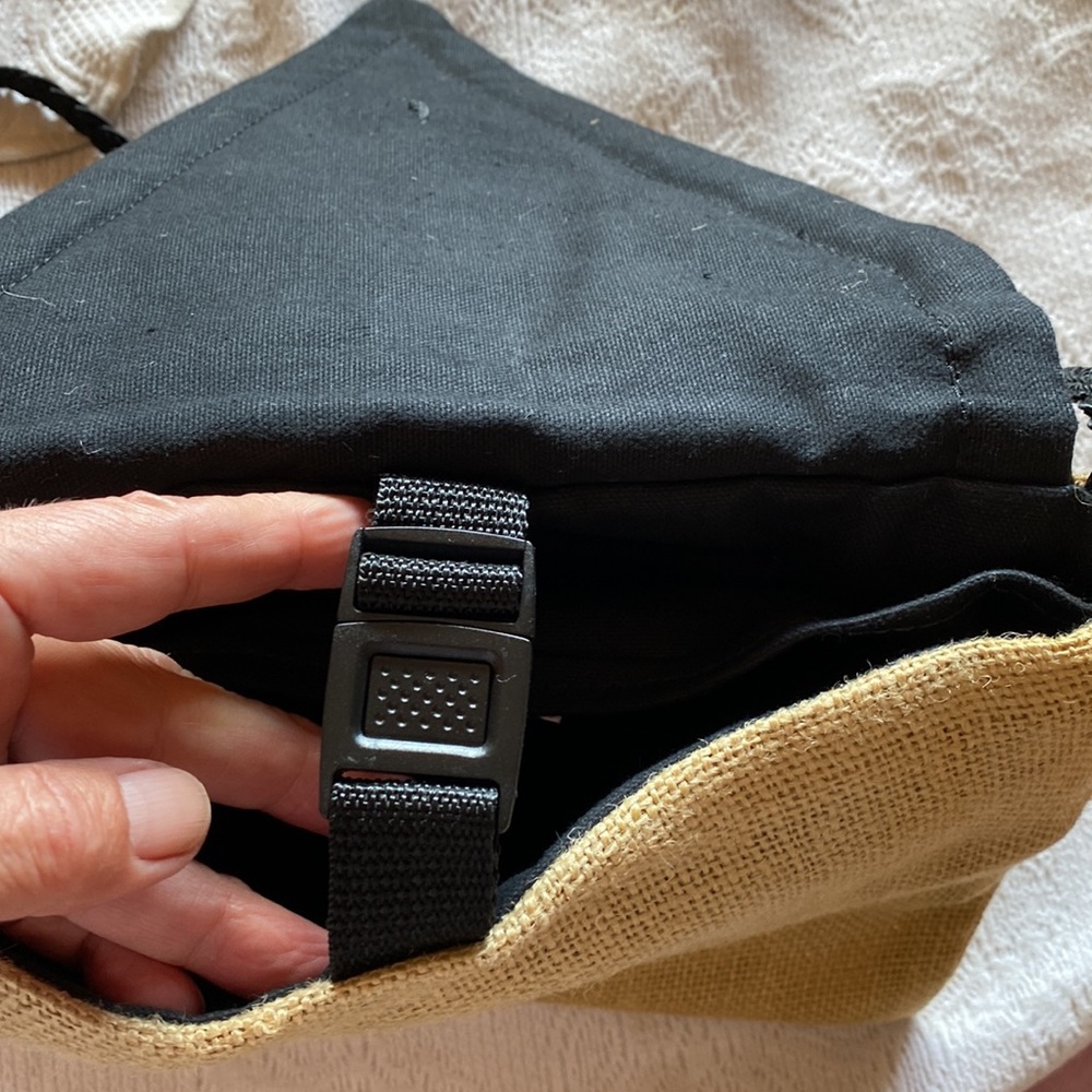 NWOT Clutch Crossbody 46” Braided Strap Burlap and Black Denim Bag Turtle Button - Picture 9 of 16